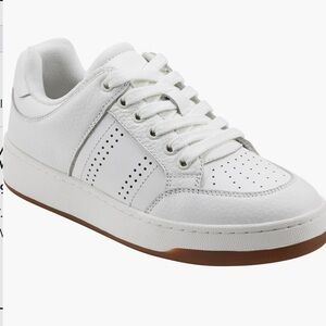 Marc Fisher LTD Flynnt Sneaker 👟